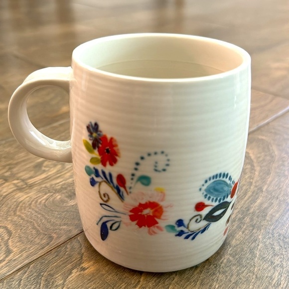 Anthropologie Starla M Halfmann Monogram Letter B Petal Palette Coffee Tea Mug - Picture 2 of 6